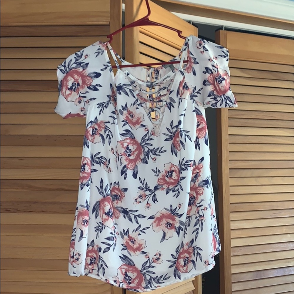 floral off the shoulder shirt